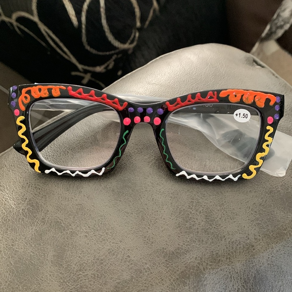 HANDPAINTED READERS - Picture 9 of 13